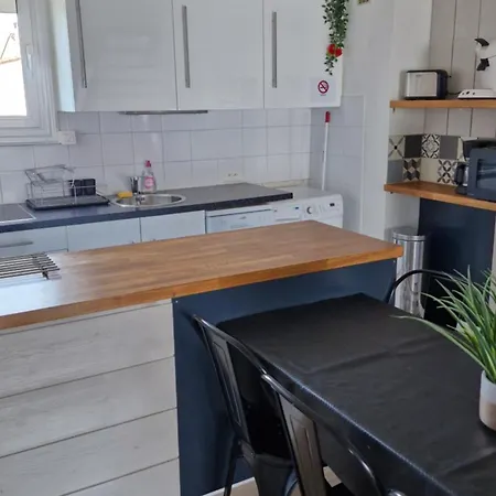 Apartment T4, Climatisation, 50m De La