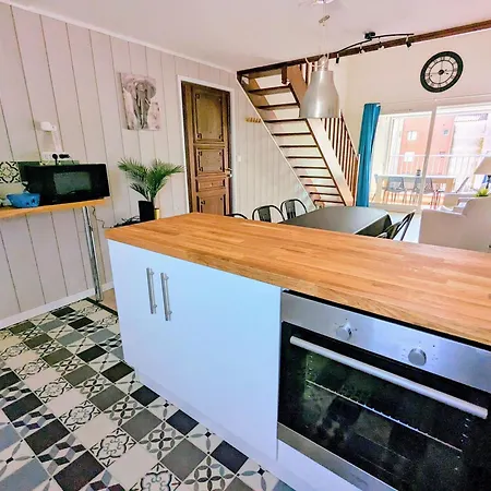 T4, Climatisation, 50m De La *