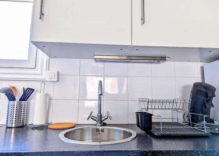 Apartamento T4, Climatisation, 50m De La *